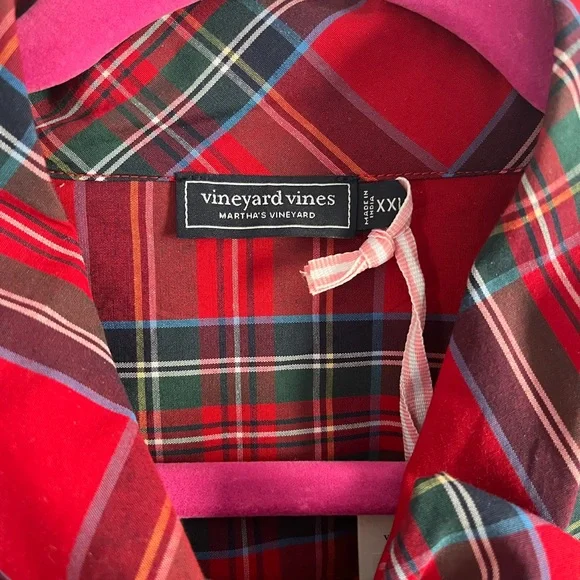 Women’s vineyard vines plaid top - Picture 3 of 5